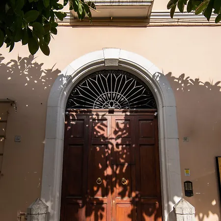 D'angleterre ベッド・アンド・ブレックファスト 4*